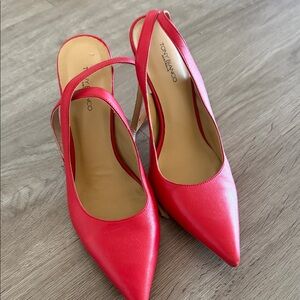 Like new. Size 8. Tony Bianco Scarlet Slingback Heels